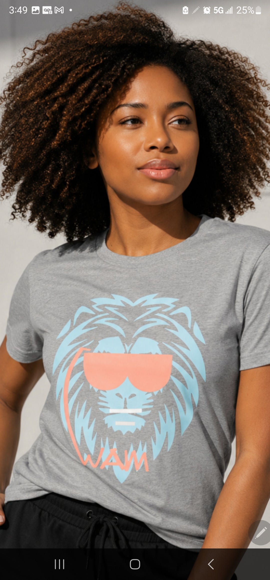- Beastmode - WAM Lion T‑Shirt — Peach - Retro Sunglasses